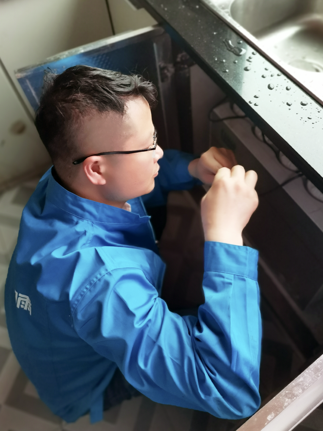 空氣能,太陽(yáng)能,熱水器