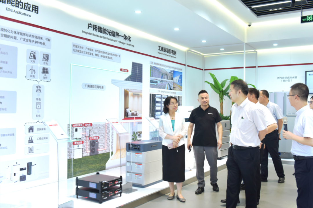 空氣能,太陽(yáng)能,熱水器