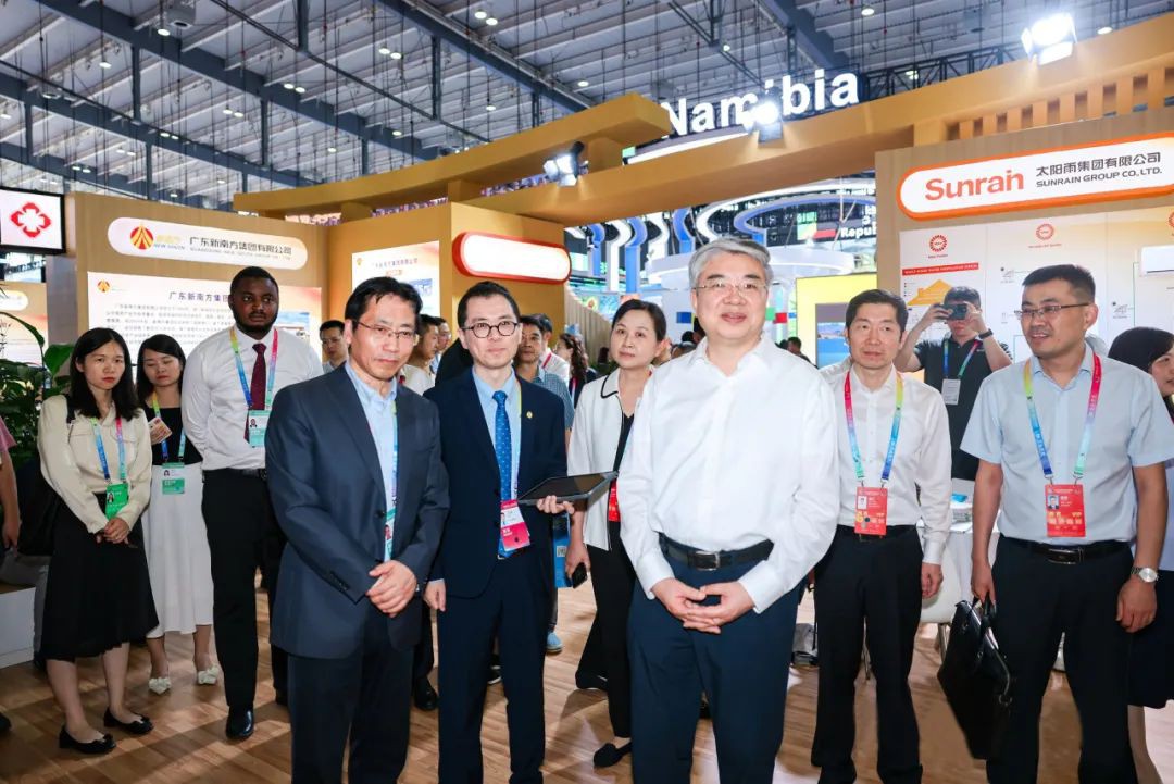 空氣能,太陽能,熱水器