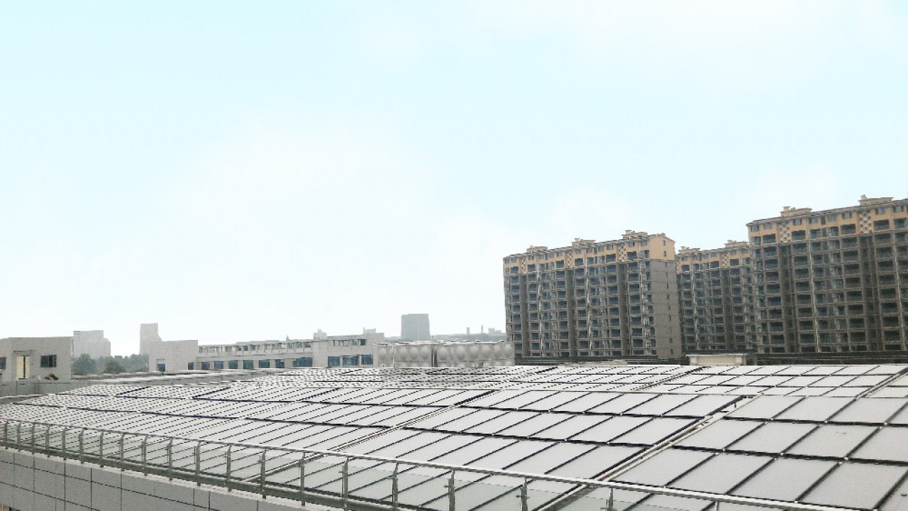 浙江大學醫學院附屬義烏醫院平板太陽能熱水系統