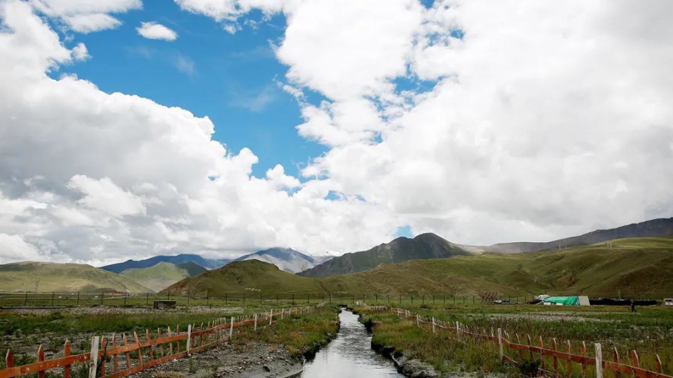 太陽雨浪卡子縣大型太陽能集中供熱工程備戰2020采暖季